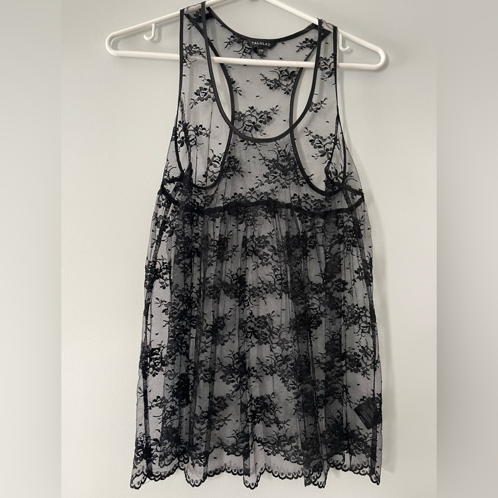 COPY - Lace tank overlay 🖤